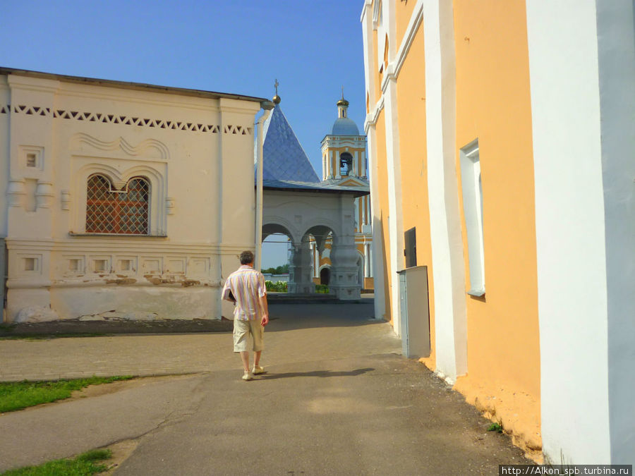 Летний день в Варлаамо-Хутынском Монастыре Великий Новгород, Россия