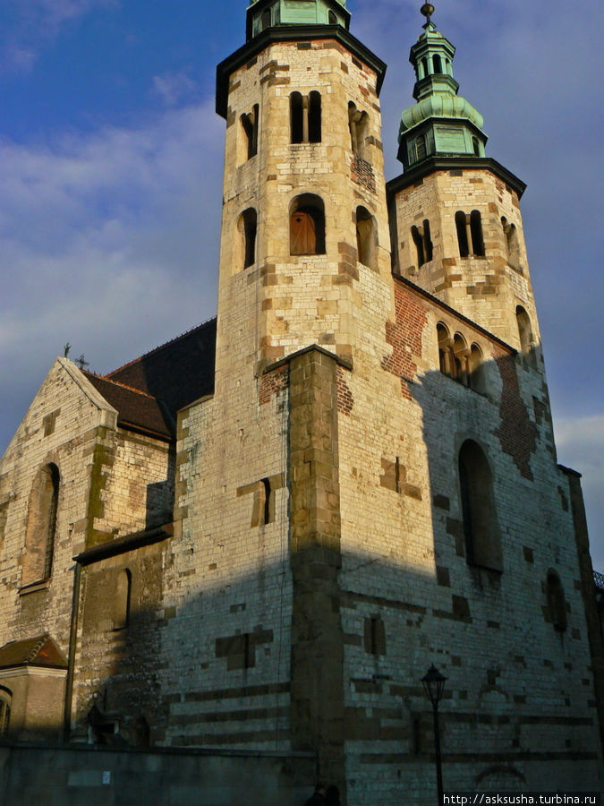 Костел св.Анджея был возведен в конце XI в. по повелению князя Владислава Германа и является одним из старейших храмов города. Краков, Польша