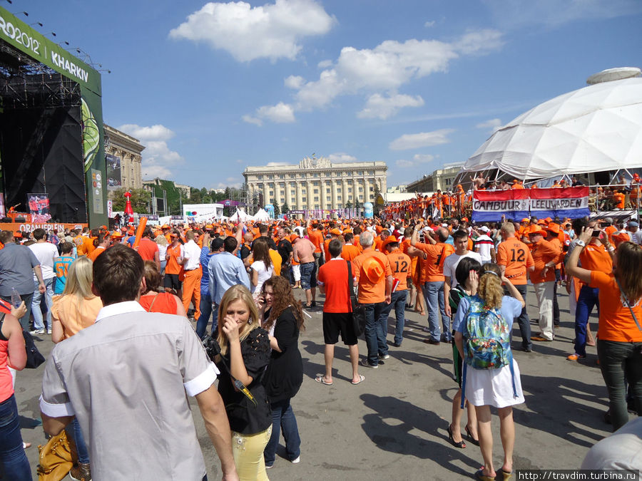 Оранжевая фан-зона на ЕВРО 2012 Харьков, Украина