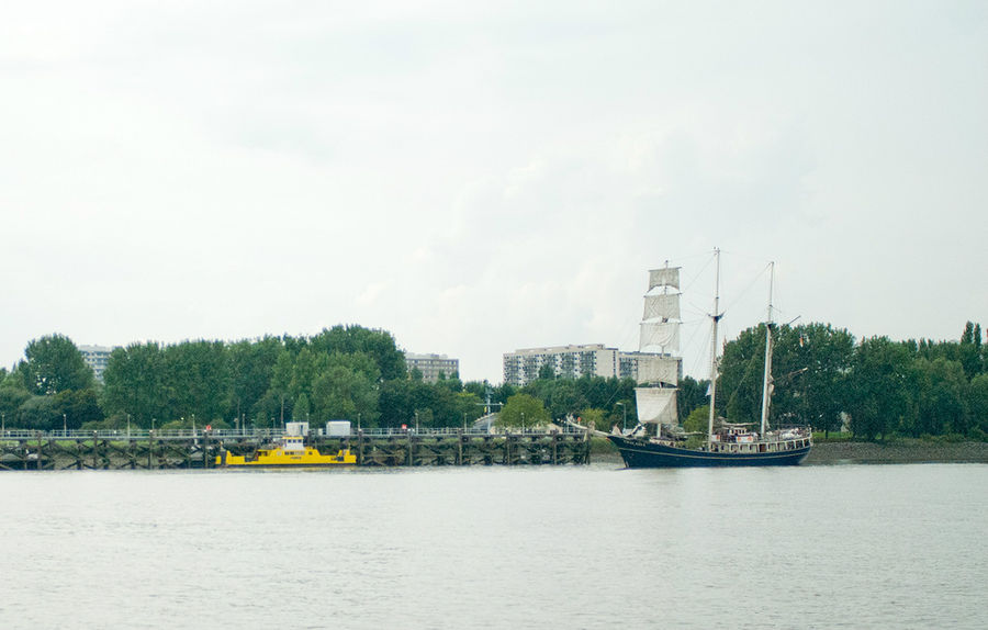 Антверпенский порт — крупнейший в Европе после роттердамского. Антверпен, Бельгия