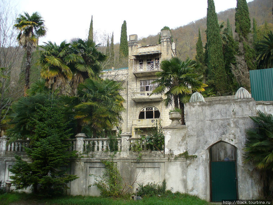Дореволюционные особняки Старой Гагры Гагра, Абхазия