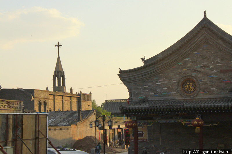 Христианский храм в китайском стиле Пинъяо, Китай