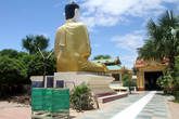 Будда — вид сзади. Пагода Шве Сиен Кхон в Мониве