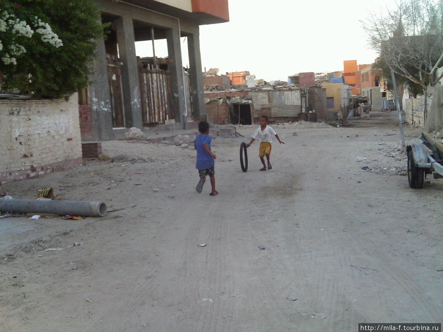 Район в минуте ходьбы от французского квартала. Хургада, Египет