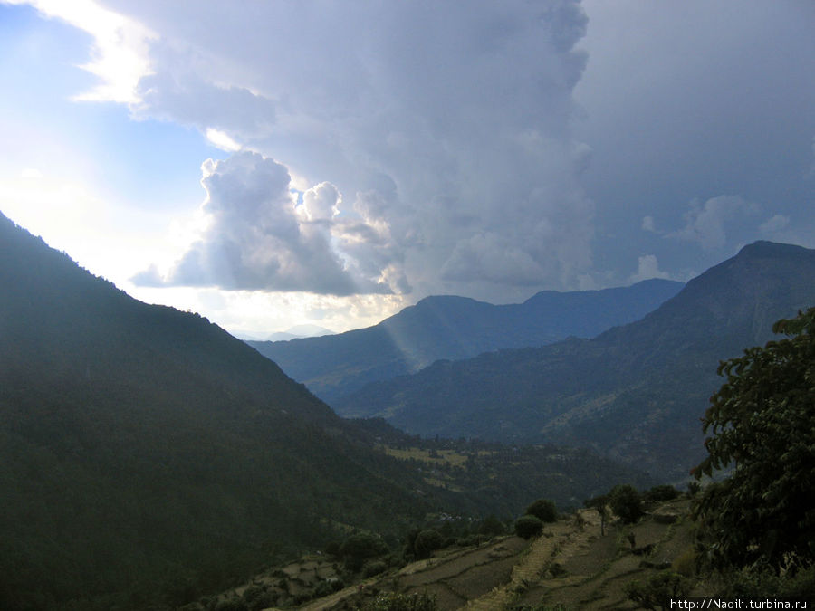 Трек вокруг Аннапурны:  возвращение в цивилизацию Наяпул, Непал