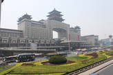 Железнодорожный вокзал Пекина больше нашего аэропорта в Домодедово