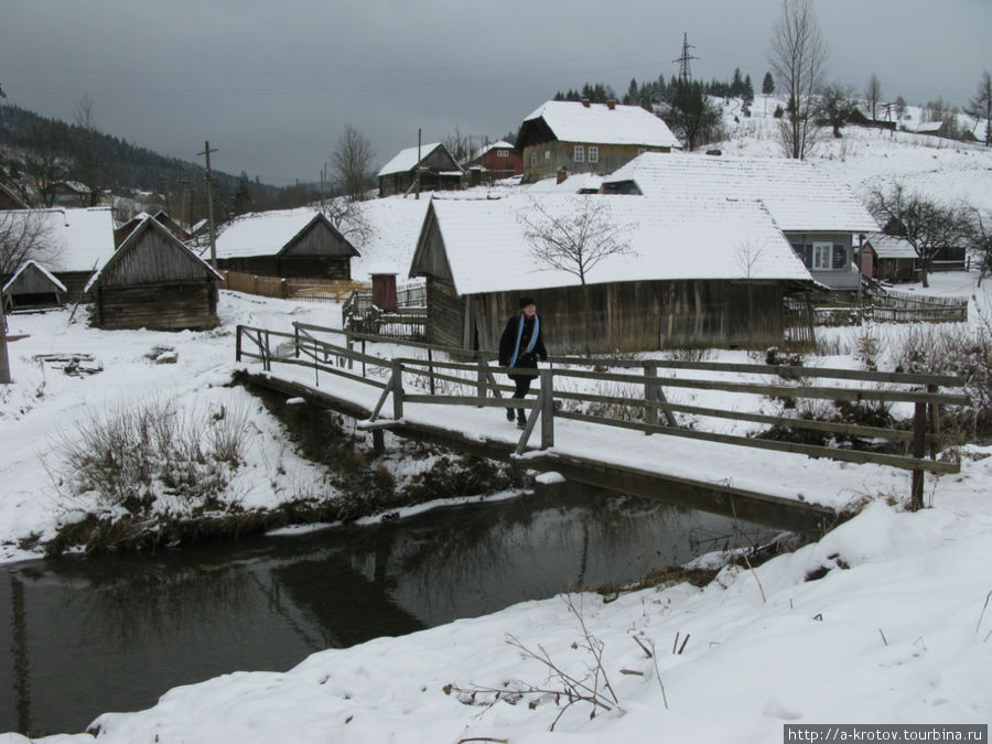 Село в Карпатских горах Львовская область, Украина