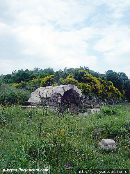 Руины могущественной Аполлонии Префектура Фиери, Албания