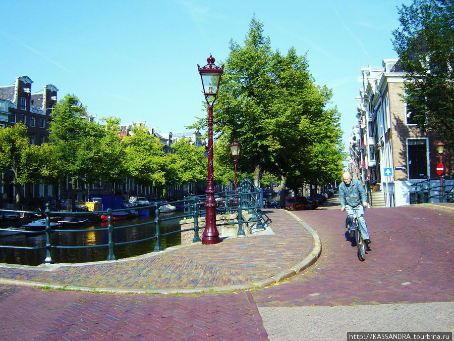 По дороге уворачиваться от велосипедистов Амстердам, Нидерланды
