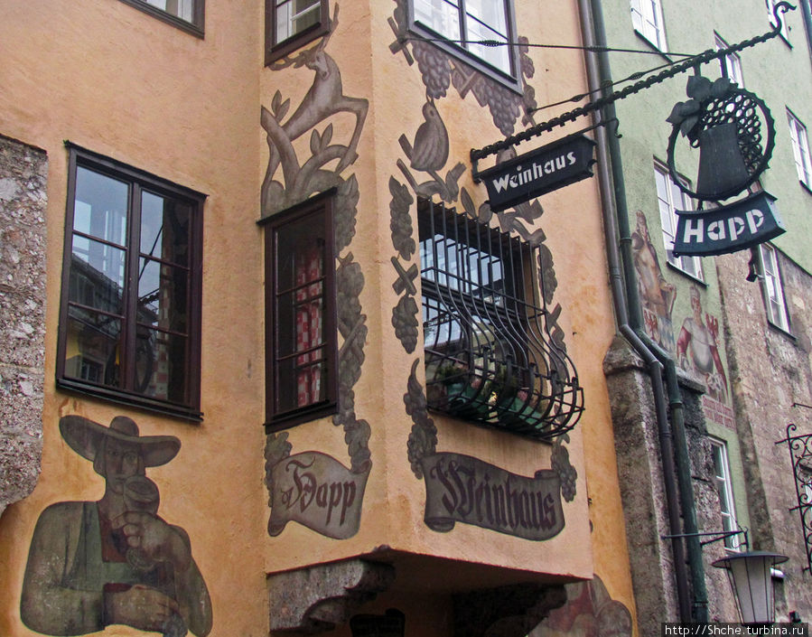 Украшения Инсбрука: мозаика, роспись, лепка Инсбрук, Австрия