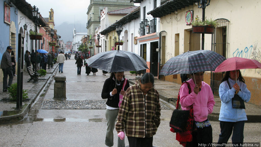 На улицах Сан-Кристобаля Сан-Кристобаль-де-Лас-Касас, Мексика