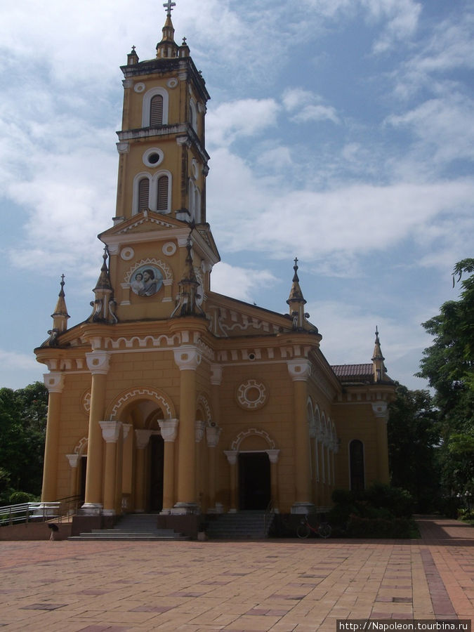 Церковь Св. Иосифа Аюттхая, Таиланд