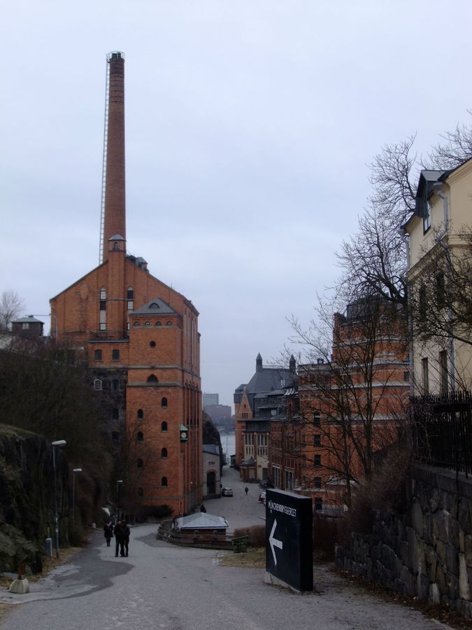 Бывшая баварская пивоварня Munchenbryggeriet. Теперь в ней находятся художественные галереи, балетная школа и несколько радиостанций. Стокгольм, Швеция