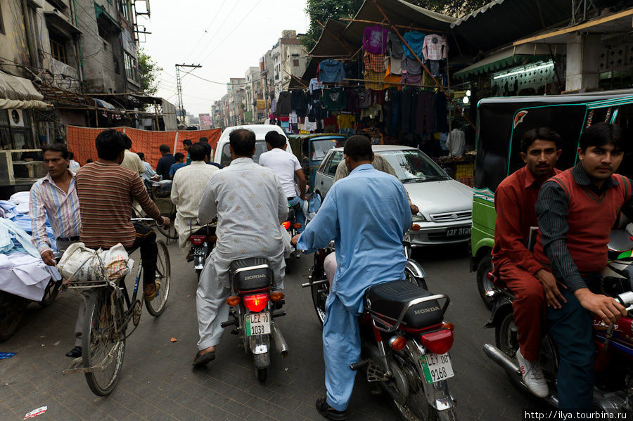 День пятый. Мечети, мотоциклы и открытые женские лица Лахор, Пакистан