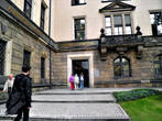 Во дворце-резиденции располагается знаменитый музей сокровищ Зеленые своды.