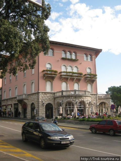 Еще один итальянского вида отель Опатия, Хорватия