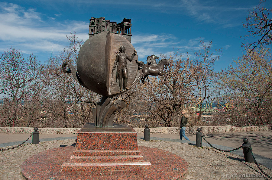 Памятник Апельсину Одесса, Украина