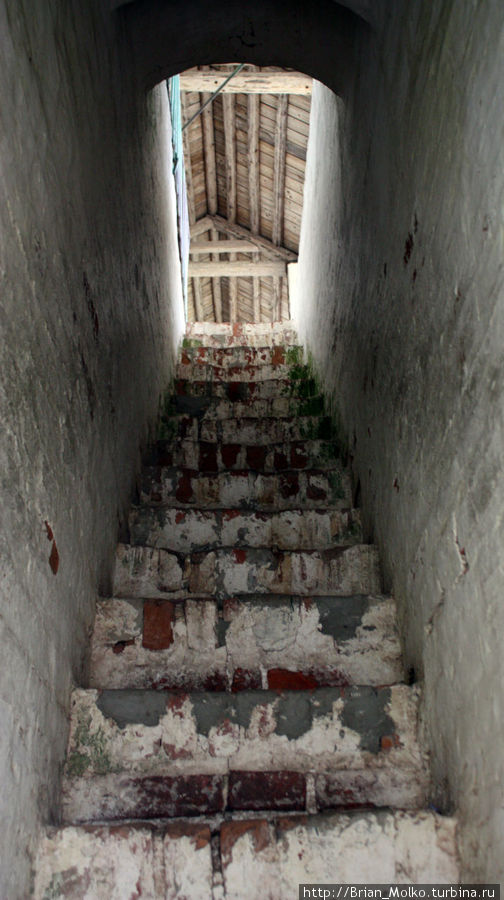 Лестница, ведущая на стену монастыря Новый Иерусалим (Истра), Россия
