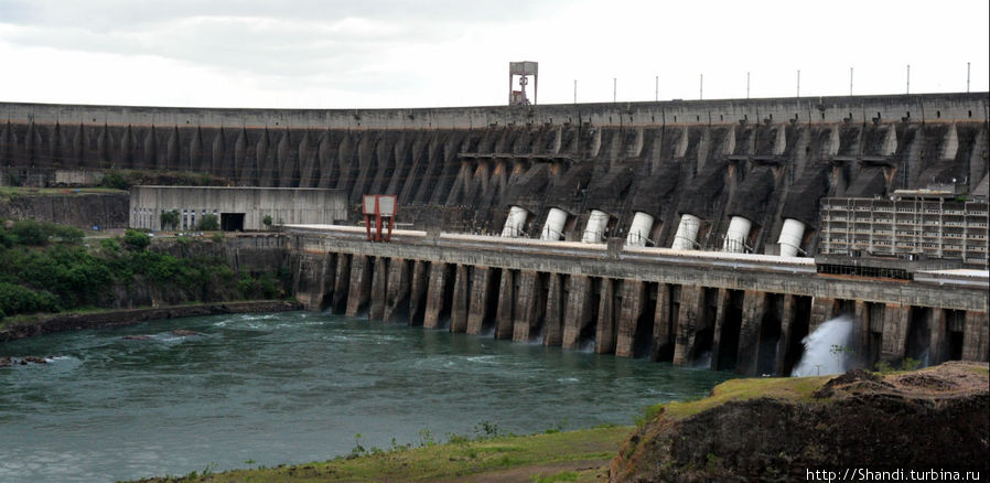ГЭС Итайпу Фос-ду-Игуасу, Бразилия