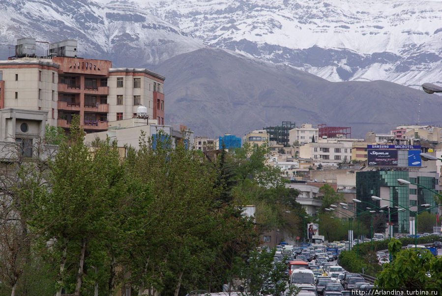 Пробки на дорогах. Тегеран, Иран