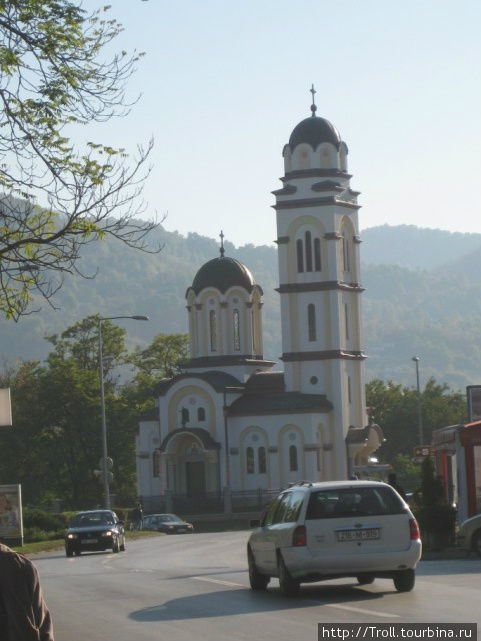 Очень эстетически красивая церковь Банья-Лука, Босния и Герцеговина