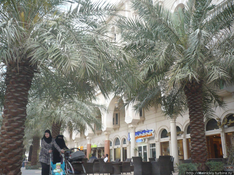 «Око Эмиратов» — самое большое в регионе колесо обозрения. Шарджа, ОАЭ