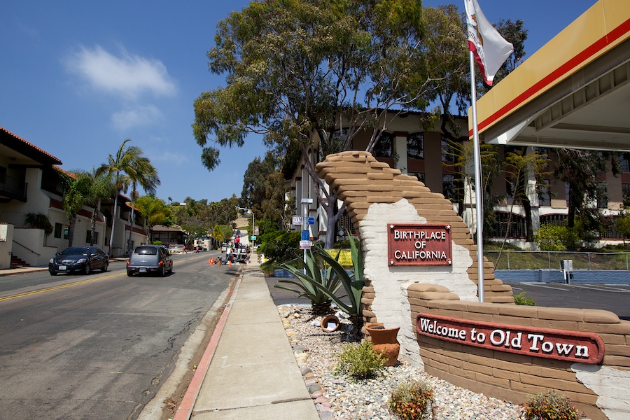 Алекс некрасик сан диего сша. Сан Диего и его команда. Калифорния штат Welcome to California. Грант вил Сан Диего. Сан Диего остров где снимали.