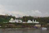 Вид с Канавинского моста на Благовещенский монастырь