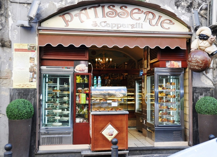 Patisserie - это вкусно Неаполь, Италия