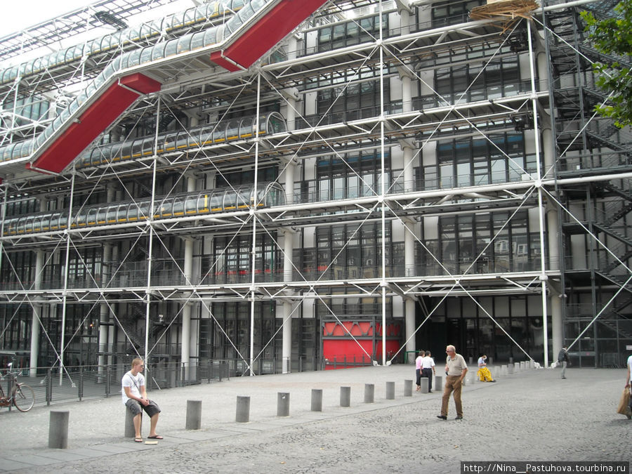 Центр Помпиду. Париж, Франция