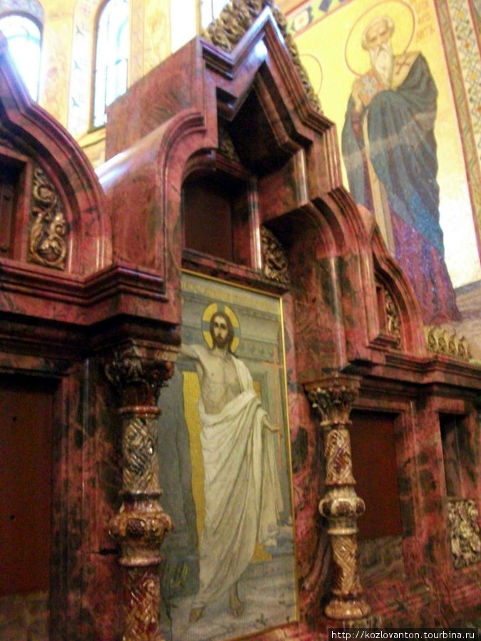 Икона-мозаика южного киота Христос, созданная по оригиналу М.Нестерова. Санкт-Петербург, Россия
