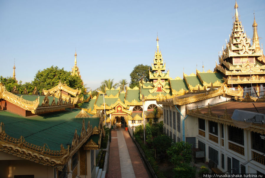 Босиком по лестнице Янгон, Мьянма