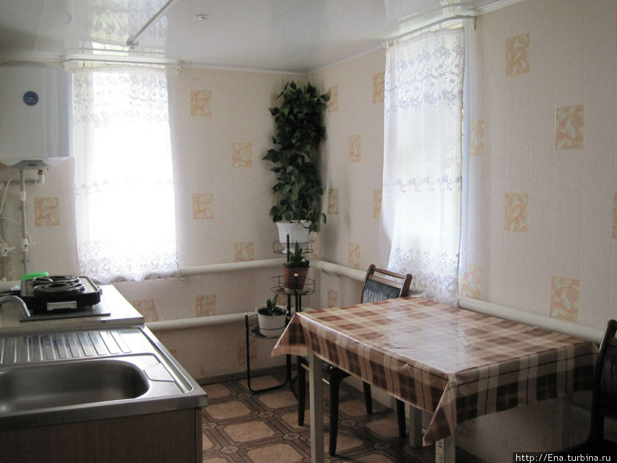 Кухня  в гостинице Сога Пошехонье, Россия