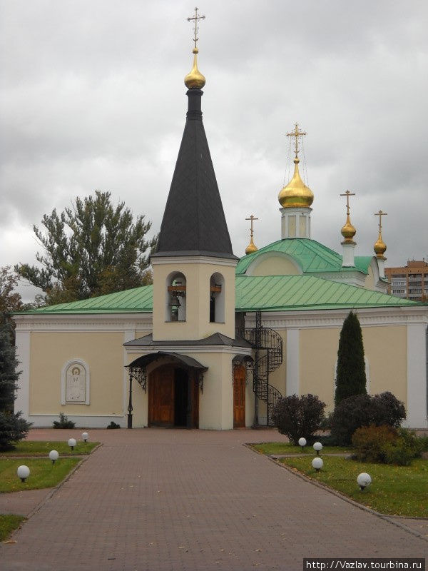 Парадный вид церкви Подольск, Россия