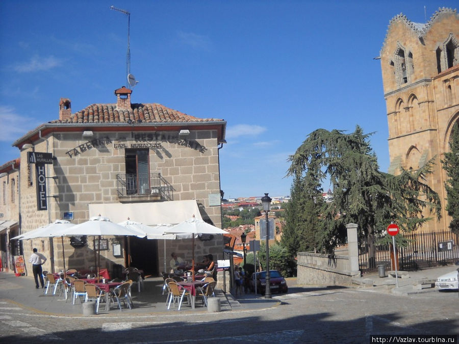 Кафешка Авила, Испания