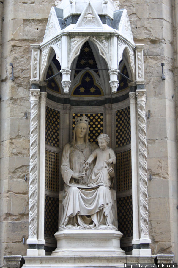 Мадонна — покровительница врачей и аптекарей, покровительница Медичи, Симоне Ферруччи, 1399 г. Флоренция, Италия
