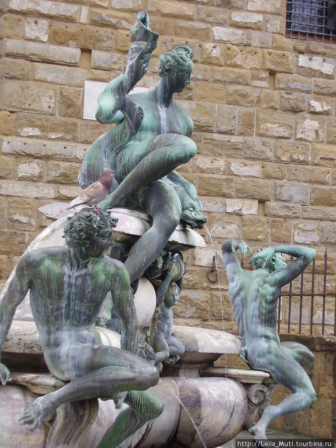 единственный фонтан в городе Флоренция, Италия