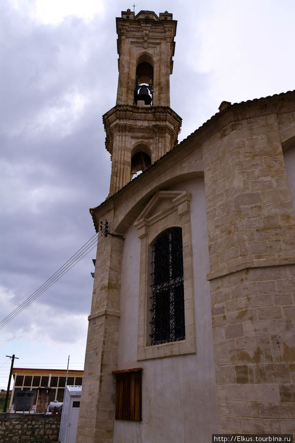 монастырь Честного Животворящего Креста, Омодос Район Пафос, Кипр