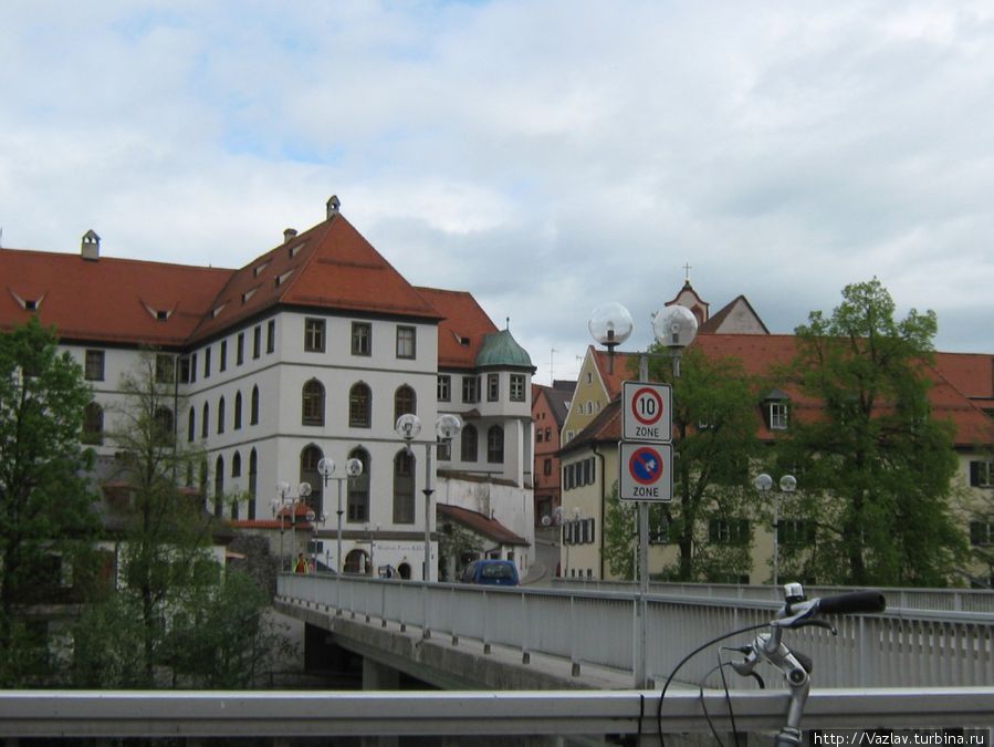 Монументальная архитектура Фюссен, Германия