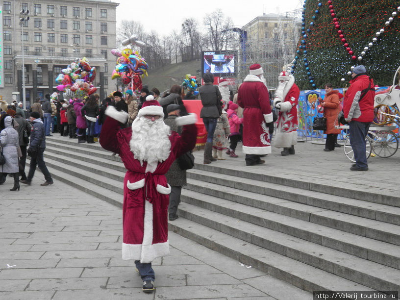 Крещатик к Новому году готов! Киев, Украина