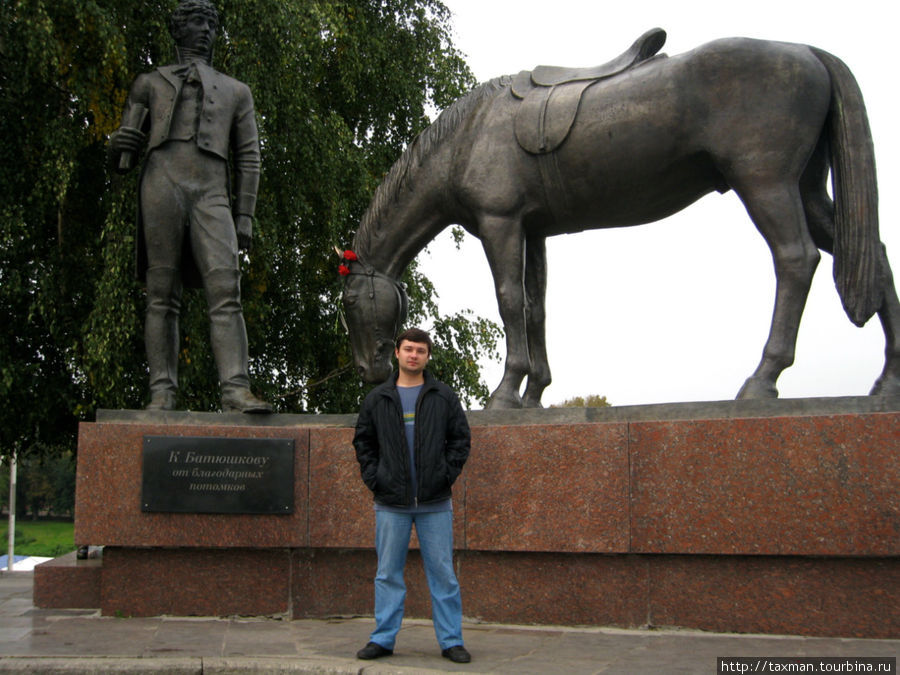 Памятник Батюшкову и его коню Вологда, Россия