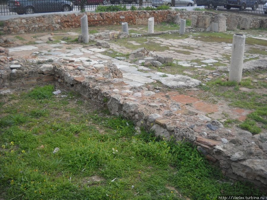 Территория бывшего храма Глифада, Греция