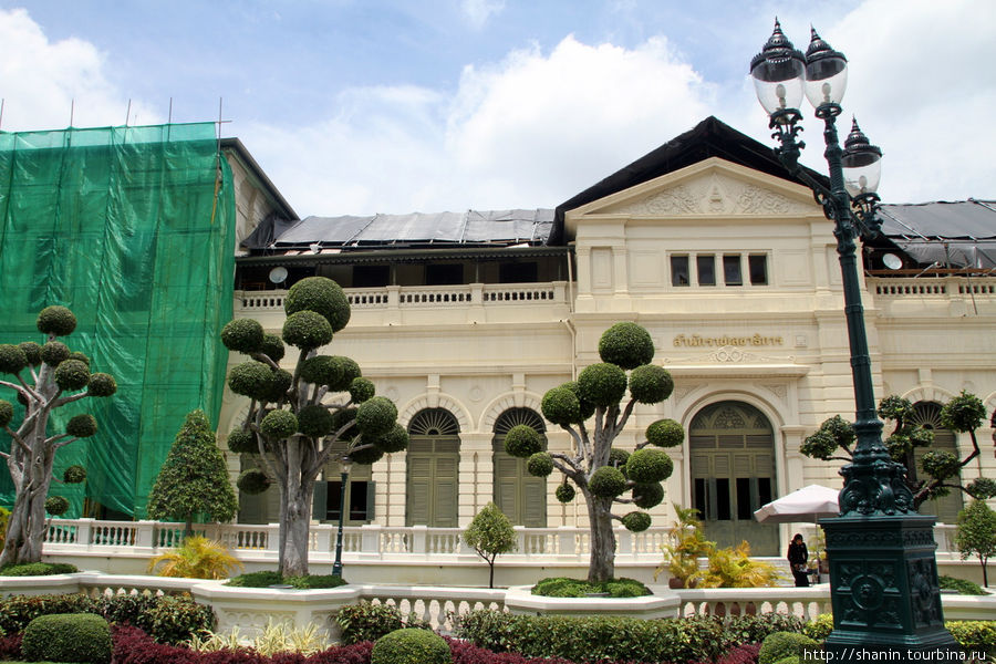 Большой дворец - Пхрабароммахарадчаванг Бангкок, Таиланд
