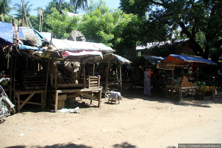 Деревня Няунгбин Монива, Мьянма