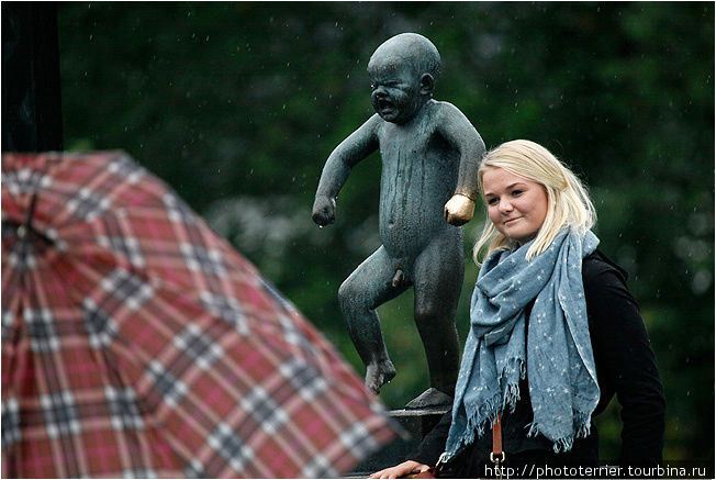 Самая известная скульптура парка — Сердитый малыш. Разошелся на открытки и магнитики, как один из символов Осло. Осло, Норвегия