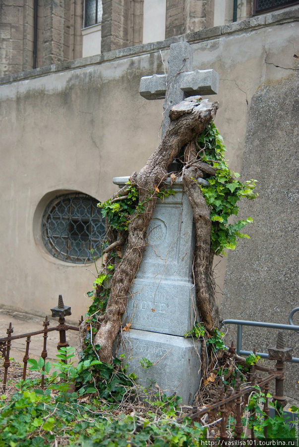 Кладбище вокруг церкви Кутна-Гора, Чехия