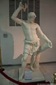 Русский Сцевола. Сцевола — римский юноша, по легенде отдавший правую руку за свободу Рима.