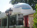 Кафе Голубые купола Построено в 1966г. после землетрясения.