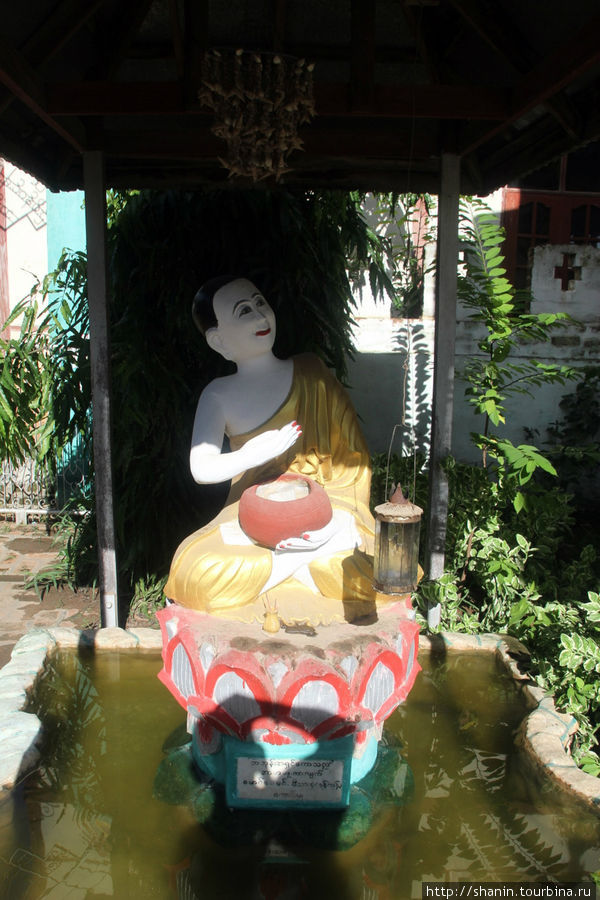 Монастырь любителей географии Амарапура, Мьянма