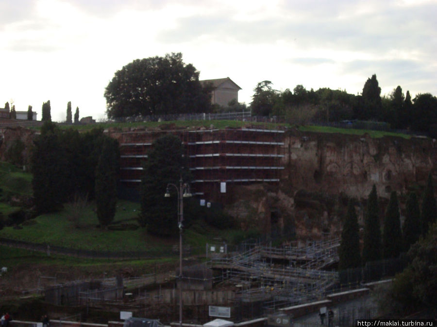 Археологические раскопки на Палатинском холме. Рим, Италия